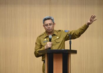 Pj Sekprov Buka Kick Off Meeting Pengembangan Sistem Komunitas Cerdas Iklim DAS Saddang