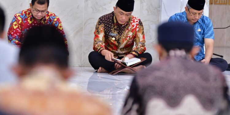 Launching Gerakan Sulsel Berdoa, Penjabat Gubernur Sulawesi Selatan Prof Zudan Ajak ASN Berdoa Bersama Untuk Kesejahteraan Masyarakat