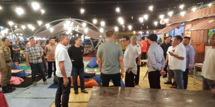 Kunker di Bulukumba, Pj Gubernur Prof Fadjry Djufry Tinjau Pembangunan Pantai Merpati