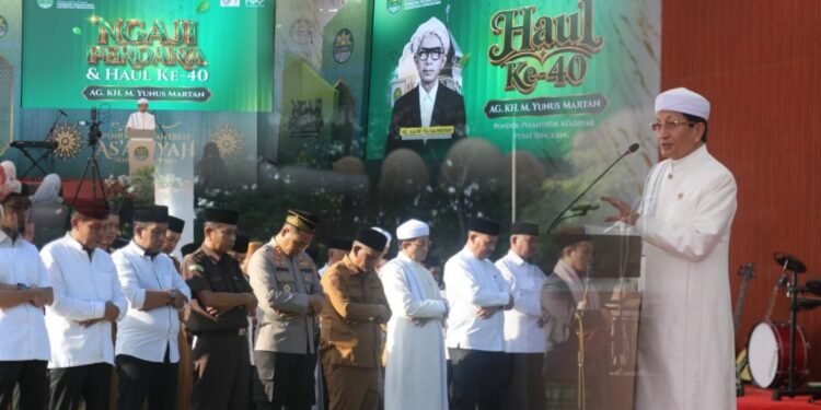 Kakanwil Kemenag Sulsel Dampingi Menag RI Menyapa Spiritualitas dan Jejak Ulama di Wajo